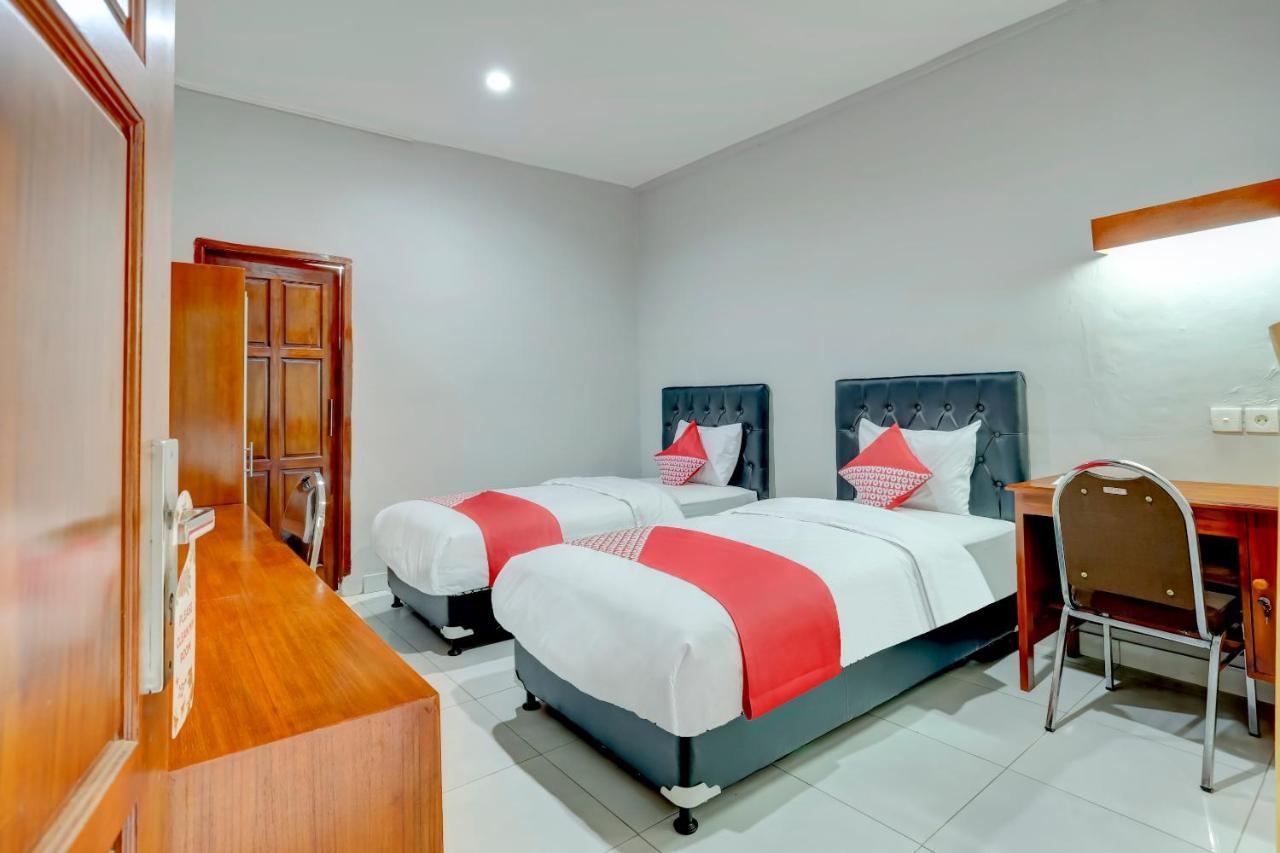 Oyo 90089 Hotel Satria Syariah Denpasar Eksteriør bilde