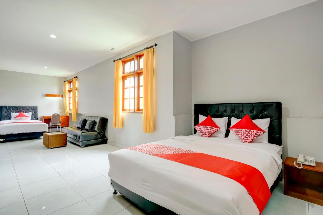 Oyo 90089 Hotel Satria Syariah Denpasar Eksteriør bilde
